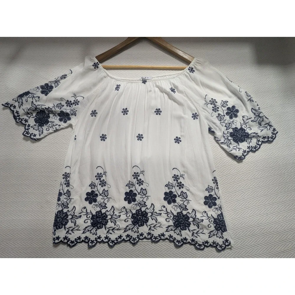 Boho‎ Embroidered Peasant Top Women XL White Blue Floral Cottagecore